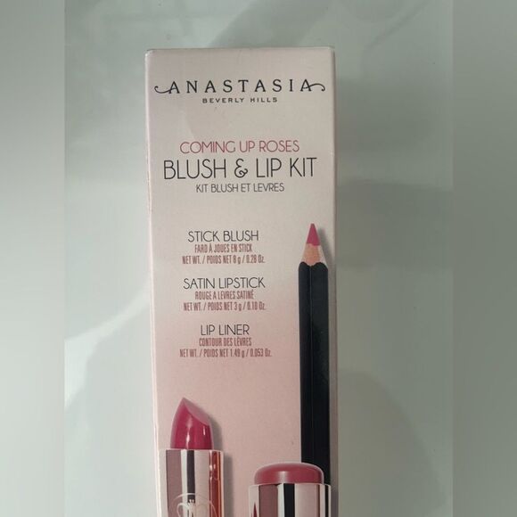 Anastasia Blush and Lip Kit - Picture 2 of 3